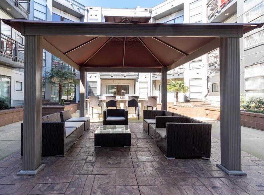 Luxury Apartment Wifi, Gym, Pool, Shops & Food! Unit 329 Charlotte Exteriör bild